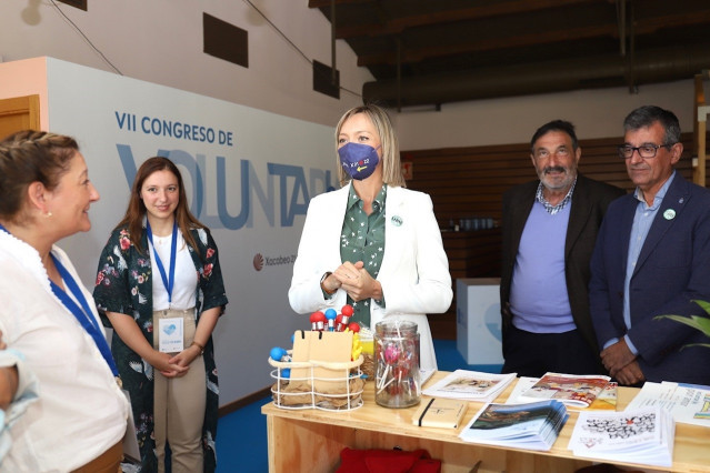 La conselleira de Política Social e Xuventude, Fabiola García, durante la inauguración del VII Congreso de Voluntariado Galego que se celebra este fin de semana en Sober (Lugo)
