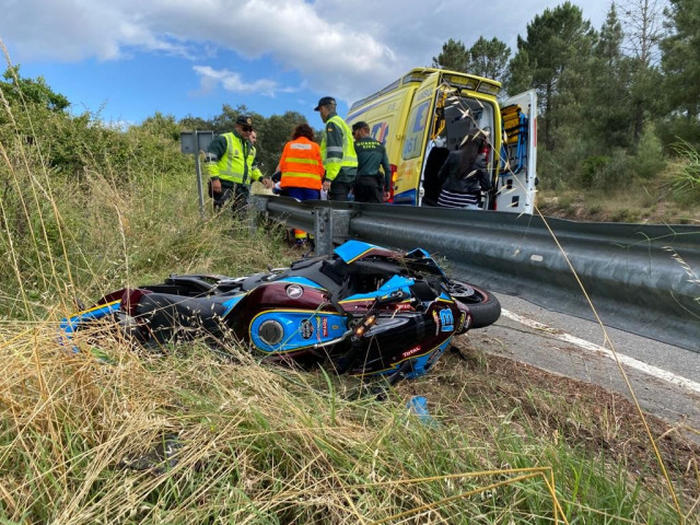 Accidente motocicleta en San Cibrao das Viñas (Ourense).