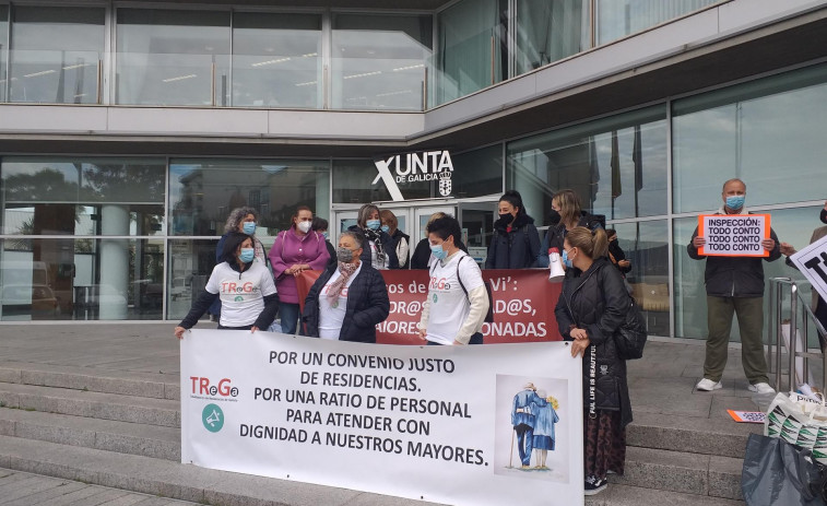 La Xunta vota en contra del nuevo modelo de residencias que obliga a tener más trabajadoras y menos plazas
