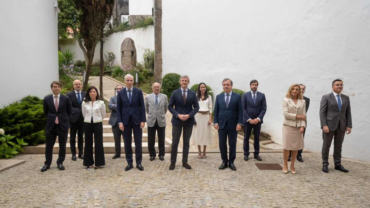 El presidente de la Xunta, Alfonso Rueda, se reúne con el consejo de administración de la Sociedad Impulsa Galicia. Centro Obra Social Abanca, Santiago de Compostela, 30/06/22.