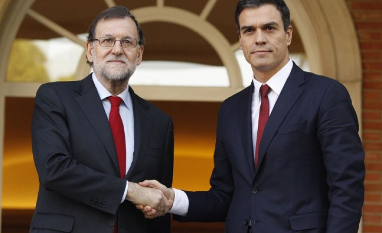Más de la mitad de los españoles está en contra de un Gobierno entre PP-PSOE, según una encuesta