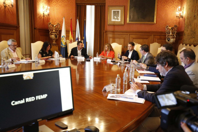 La Diputación de Pontevedra pondrá en marcha un visor presupuestario y un observatorio de gobierno abierto