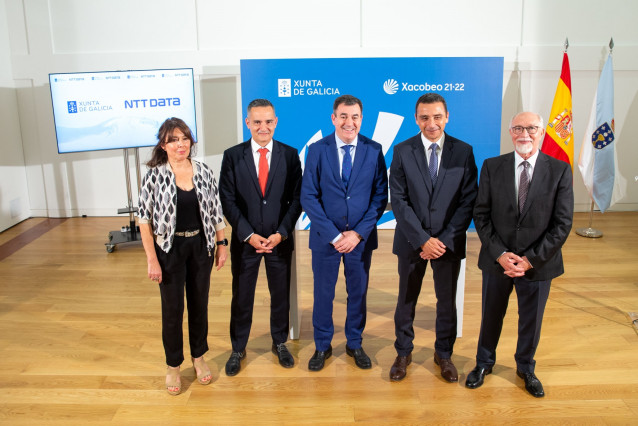 Conselleiro De Cultura, Educación, FP E Universidades, Román Rodríguez, E O CEO De NTT DATA España, Sergi Biosca, Asinarán Un Convenio De Colaboración Para A Posta En Marcha Do Máster De FP Dual En Intelixencia Artificial E Big Data.      Foto Xoán Crespo