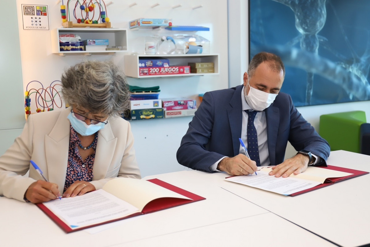 Firma de convenio de la Consellería de Sanidade con la Federación Autismo Galicia.