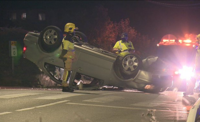 Accidente mortal en Sada: muere un joven al volcar el coche en el que viajaba con otras tres personas