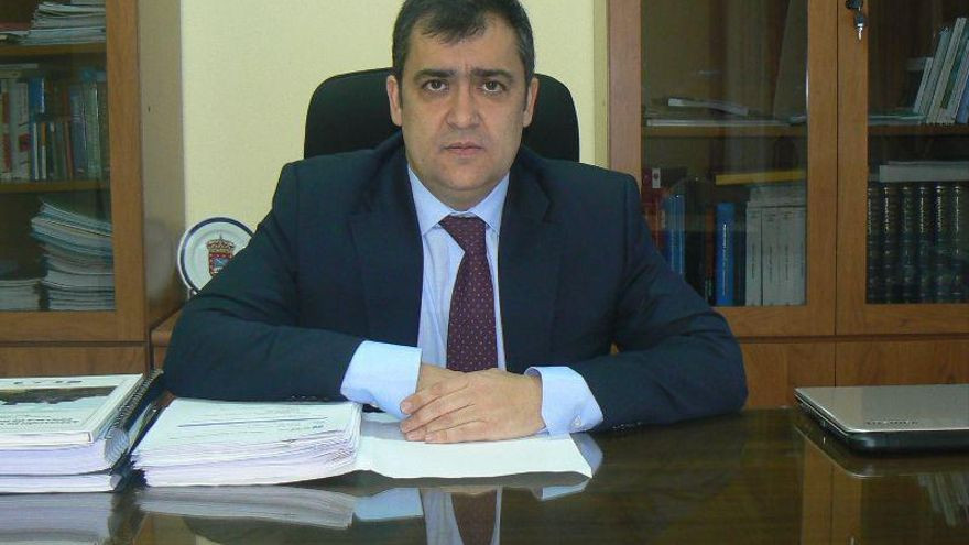 Josu00e9 Luis Suu00e1rez alcalde del PP de Monterrei y jefe de personal de la Deputaciu00f3n