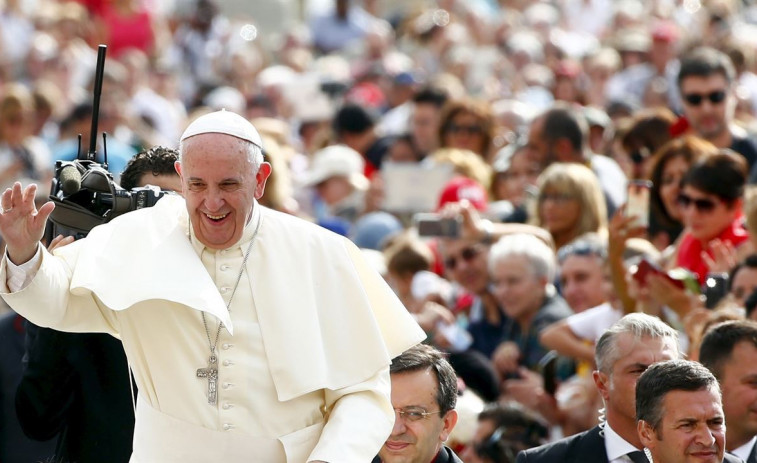 El Papa llega a Portugal para visitar el Santuario de Fátima