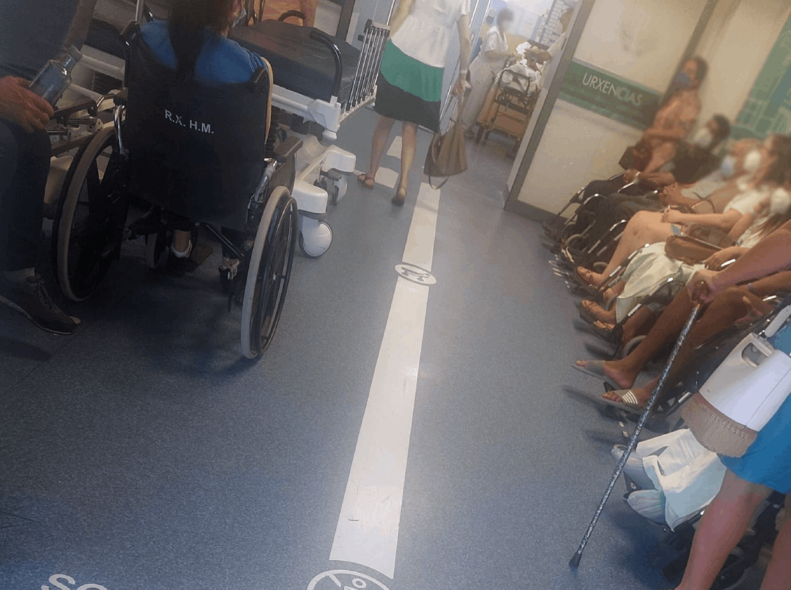 Urgencias colapsadas con los pasillos repletos en el hospital de Montecelo el domingo 17 de julio de 2022 en una foto del Facebook de Maru00eda Pilar del Prado Abal