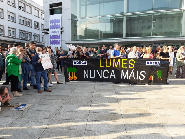 Concentración contra los incendios en Lugo