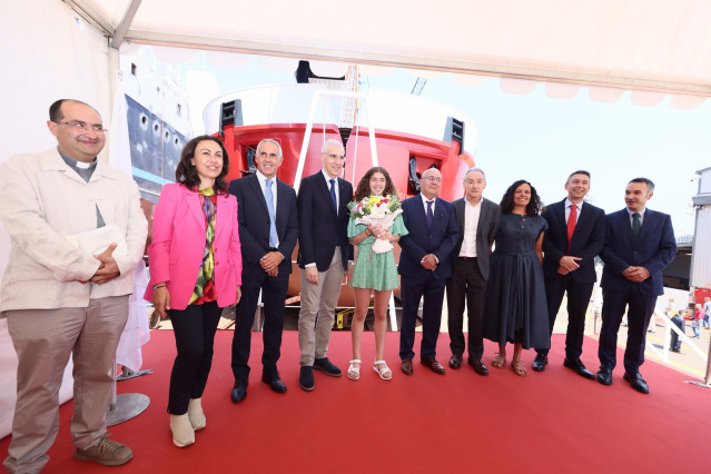 El Puerto de Marín acoge la botadura de una nueva draga construida por Nodosa para la empresa Canlemar