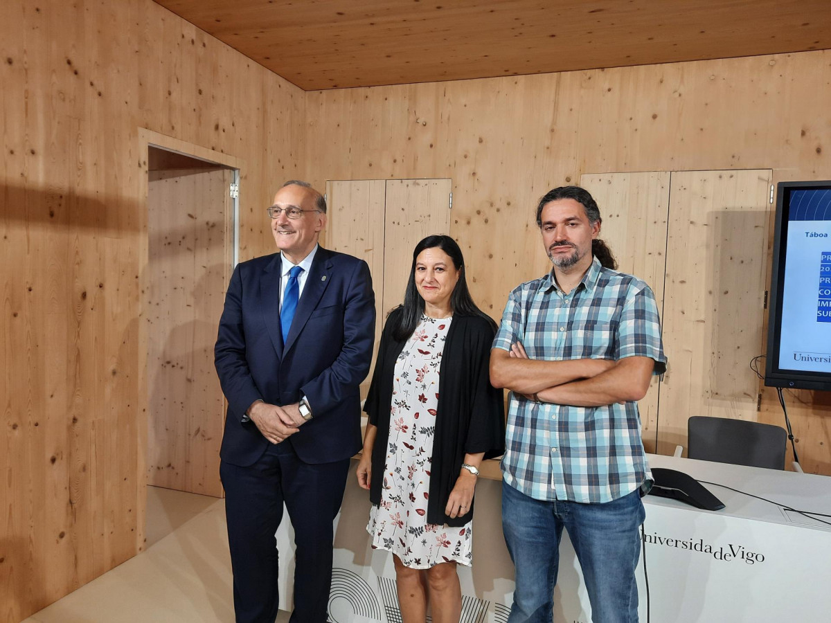 Manuel Reigosa, Belén Rubio y Anxo Moreira en la rueda de prensa de este jueves.
