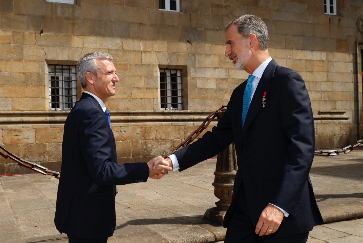 Rueda tambiu00e9n estubo en el Obradoiro para recibir a Felipe VI en la ofrenda al Apostol
