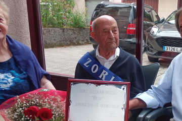 José Iglesias Novoa celebra su 107 aniversario con el alcalde de Gernika