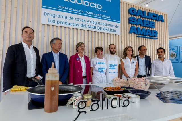 La conselleira do Mar, Rosa Quintana, en la inauguración de 'Equiocio', en Ferrol.