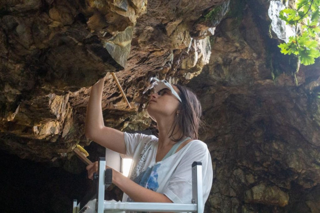 Xunta y USC investigarán las pinturas prehistóricas de la Cova dos Mouros de Baleira (Lugo).