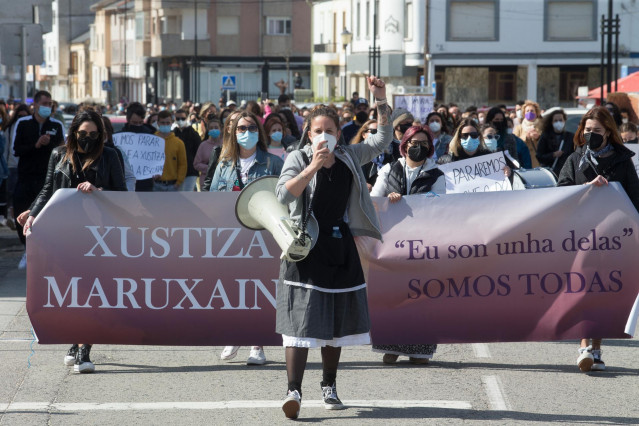 Archivo - Varias mujeres participan en una manifestación en apoyo a las 87 mujeres que en 2019 fueron grabadas “sin autorización”, a 4 de abriil de 2021, en San Cibrao, Lugo, Galicia (España). Esta manifestación busca dar su apoyo a las 87 mujeres que fue