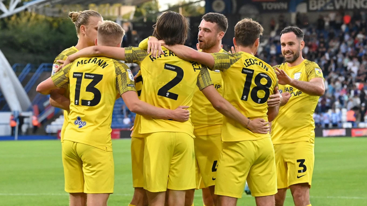 Ten Hag mira con atención la progresión de Álvaro Fernández, perla gallega del Manchester United