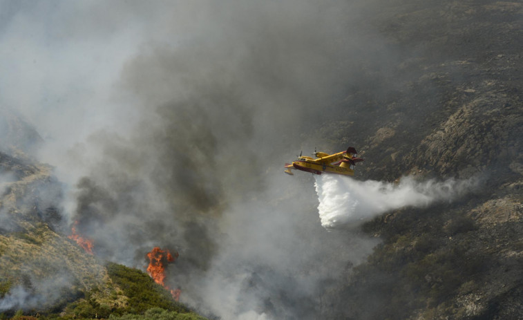 Suben a 265 las hectáreas calcinadas en los incendios declarados en Oímbra, Melón y Cenlle