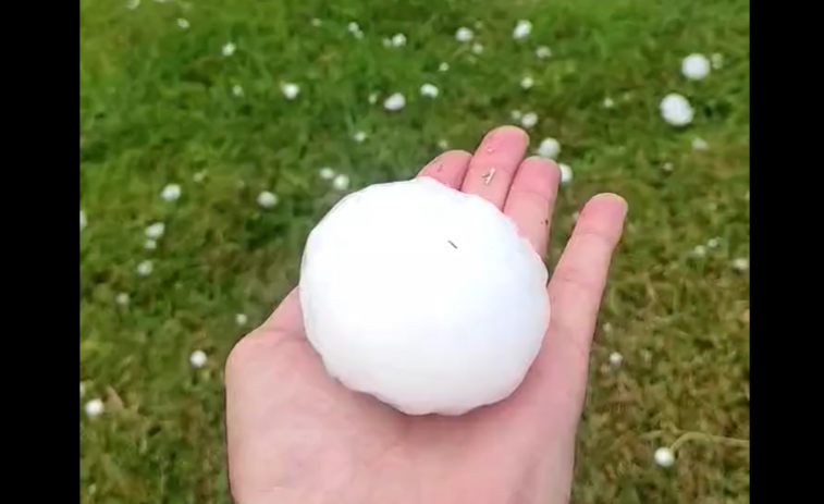 (VÍDEO) Una granizada mata a un bebé de 20 meses en La Bisbal d'Empordà, Girona