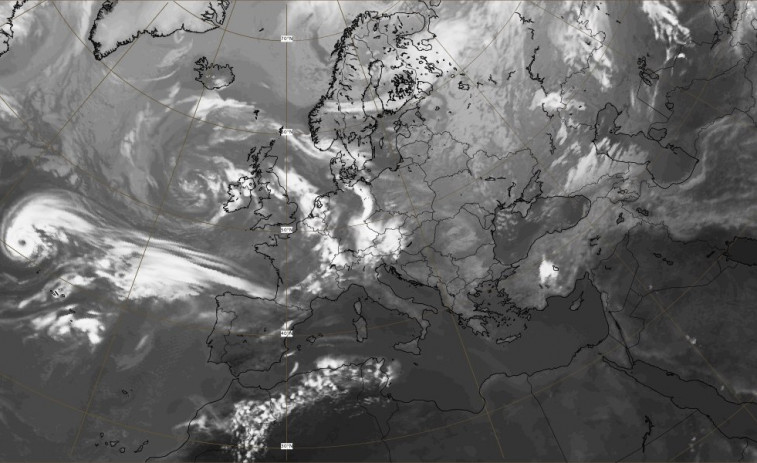 Un ciclón o huracán podría aproximarse a Galicia si sigue empeorando una depresión tropical en el Atlántico