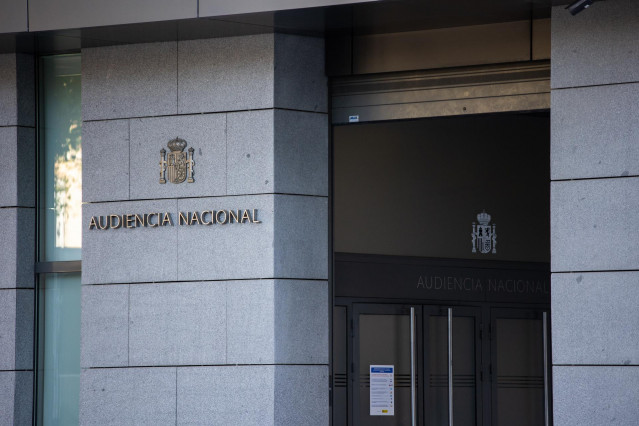 Archivo - Entrada a la Audiencia Nacional en el momento en el que dos miembros del ente público ICM han sido testigos sobre la supuesta financiación ilegal del PP madrileño en ‘Púnica’, a 7 de octubre de 2021, en Madrid, (España). La Fiscalía Anticorrupci