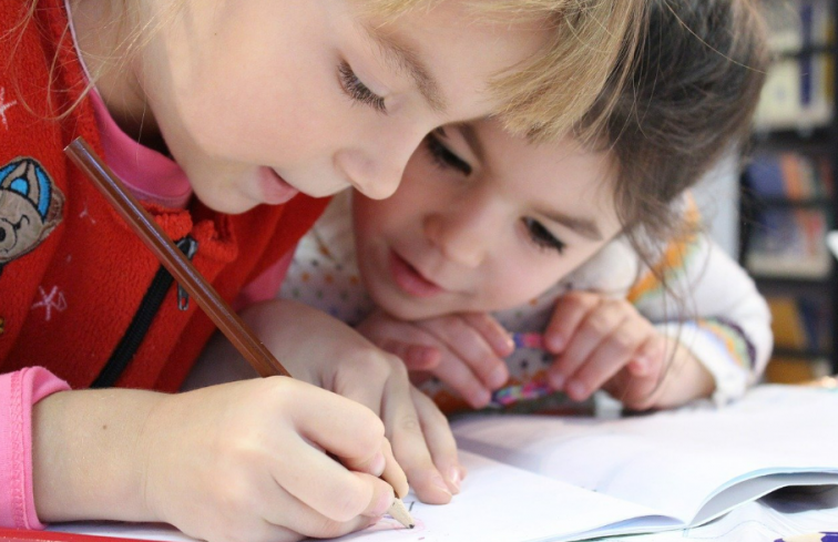 Vuelta al cole 2022: adelanto de las clases particulares y material reusado para esquivar la inflación