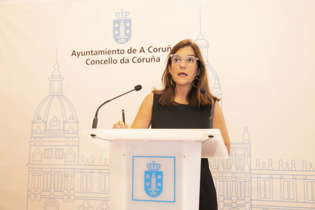 La alcaldesa de A Coruña, Inés Rey, en rueda de prensa