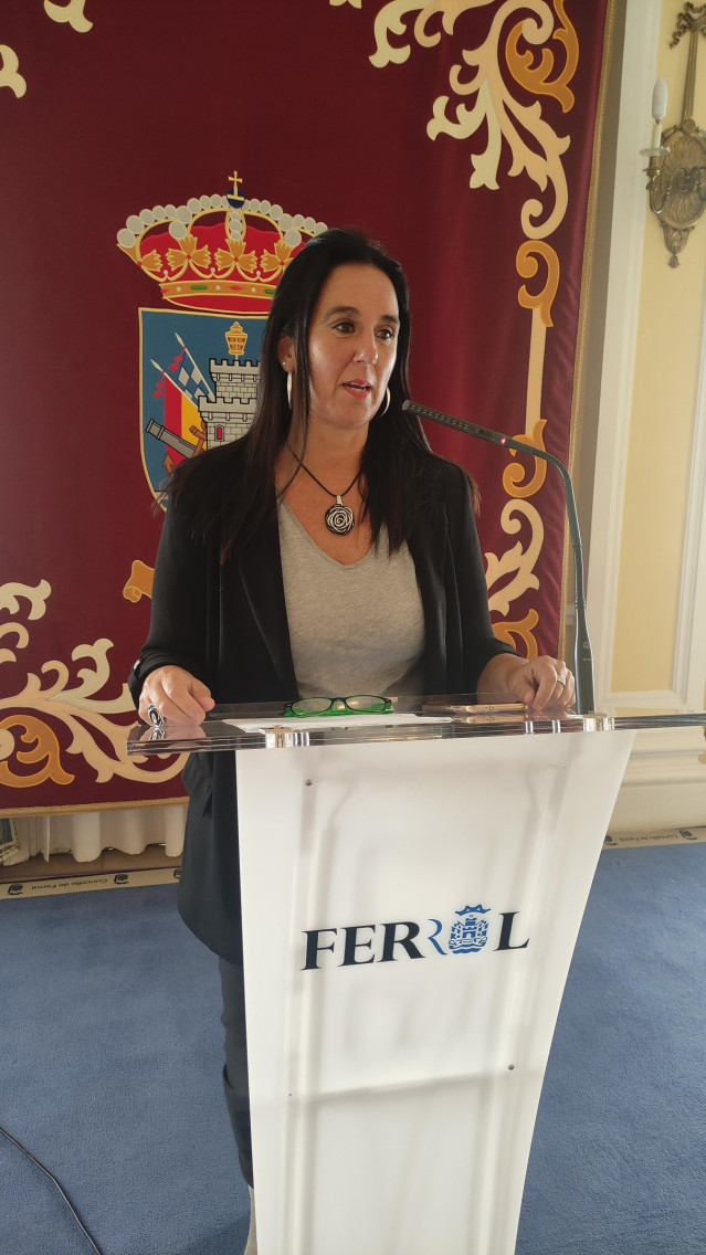 La concejala de Benestar Social del Ayuntamiento de Ferrol, Eva Martínez (PSOE), ha demandado que se aumente el número de plazas del programa 