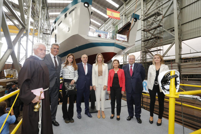 Armón bota en Vigo el primer ferri eléctrico construido en España, que dará cobertura a la línea Ibiza-Formentera.