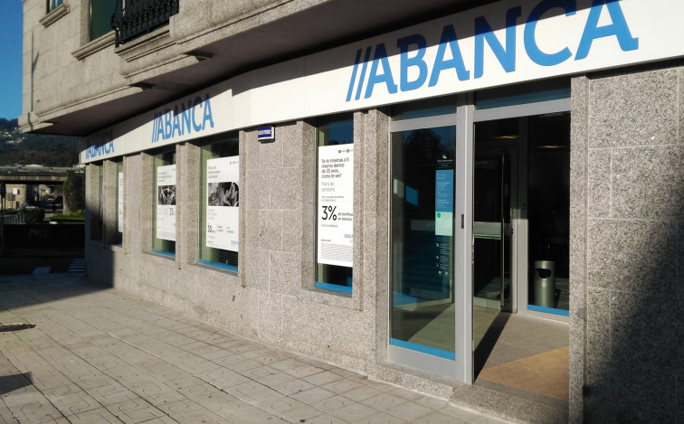 Abanca ganó 330 millones en 2015