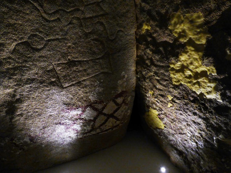 ​Dolmen de Dombate, ¿restauración ou maquillaxe?