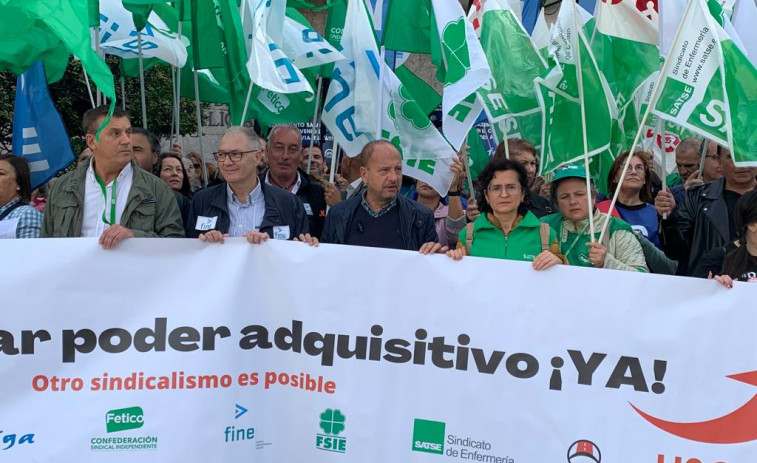 Nueve sindicatos protestan en A Coruña para reclamar que los trabajadores no pierdan poder adquisitivo