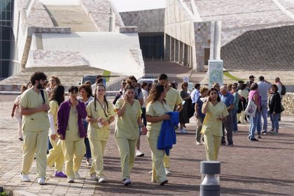 El SERGAS esquilma los hospitales al derivar enfermeras a vacunódromos sin reforzar las plantillas, denuncia SATSE