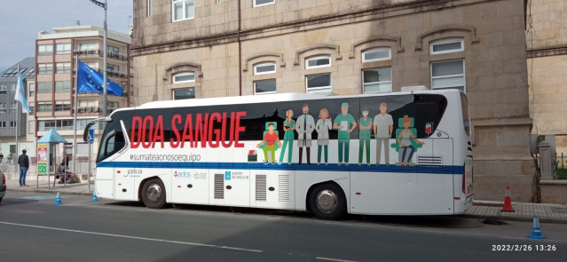 Autobús de donaciones de sangre de la ADOS