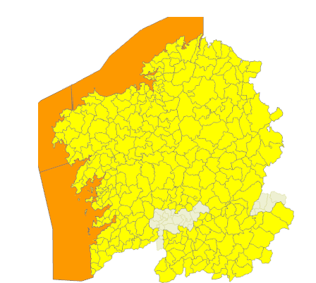 Lo peor del temporal que despertó a miles de gallegos esta noche aún no ha pasado