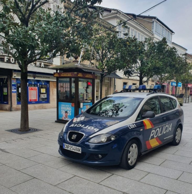 Archivo - Dotación de la Policía Nacional de Monforte (Lugo).