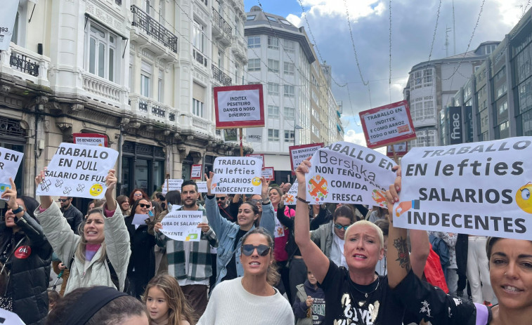 Trabajadores de Inditex se movilizan en A Coruña por unas condiciones laborales y salariales dignas