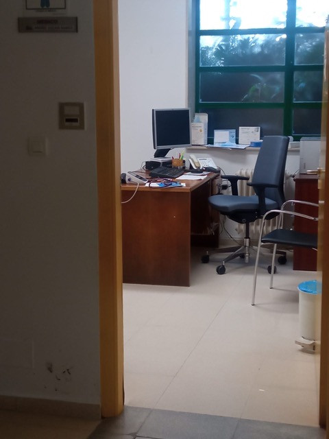 FOTO despacho centro de sauu0301de de Dodro