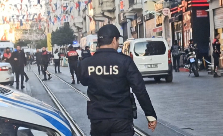 Al menos 6 muertos y 53 heridos en una explosión en Estambul