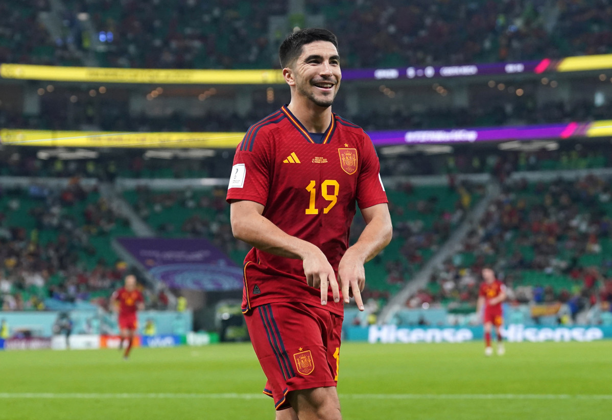 Carlos Soler celebra su gol frente a Costa Rica en el Mundial de Qatar en una foto de Adam Davy