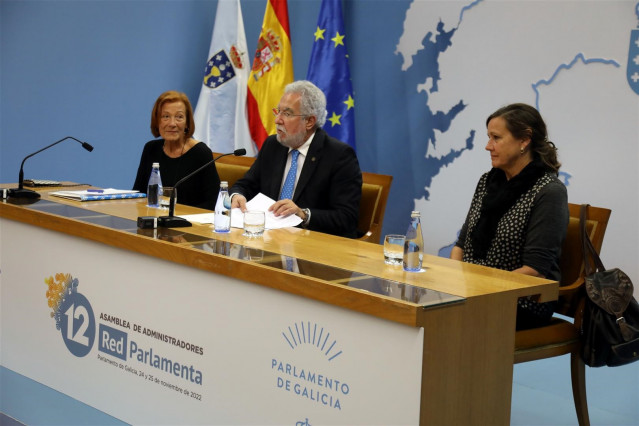 El presidente del Parlamento de Galicia, Miguel Ángel Santalices, preside la inauguración de la 12 Asamblea de Administradores de Red Parlamenta.