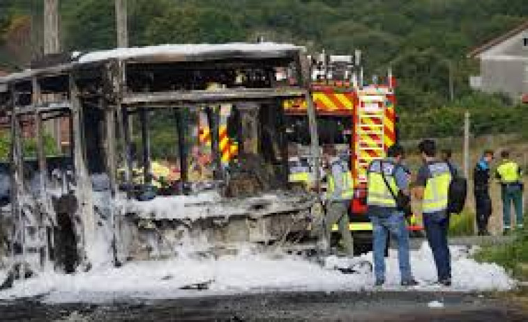 Santiago renueva parte de sus autobuses urbanos tras los incendios de varios vehículos