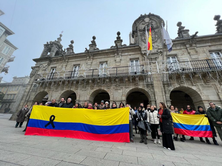 La comunidad colombiana se concentra en Lugo para condenar el asesinato de Cristina Cabo