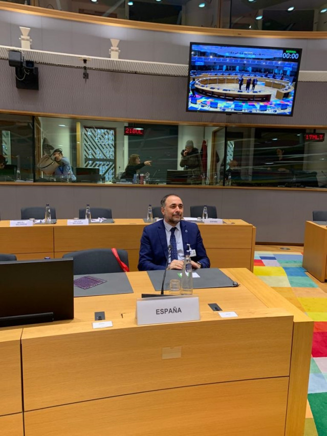 El conselleiro de Sanidade, Julio García Comesaña, en Bruselas.