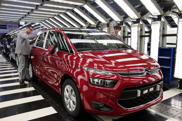 Citroën aumenta as indemnizacións do seu ERE extintivo