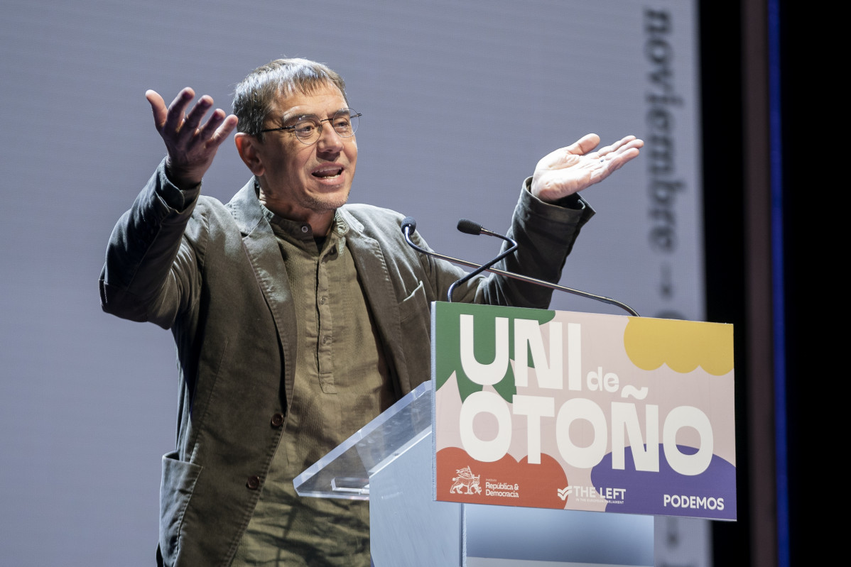 Archivo - El cofundador de Podemos Juan Carlos Monedero, en el acto de de la 'Uni de otoño' en el Teatro Coliseum, a 6 de noviembre de 2022, en Madrid