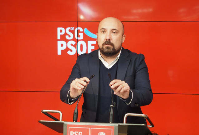 El secretario de Organización del PSdeG, José Manuel Lage, este jueves en Santiago de Compostela.