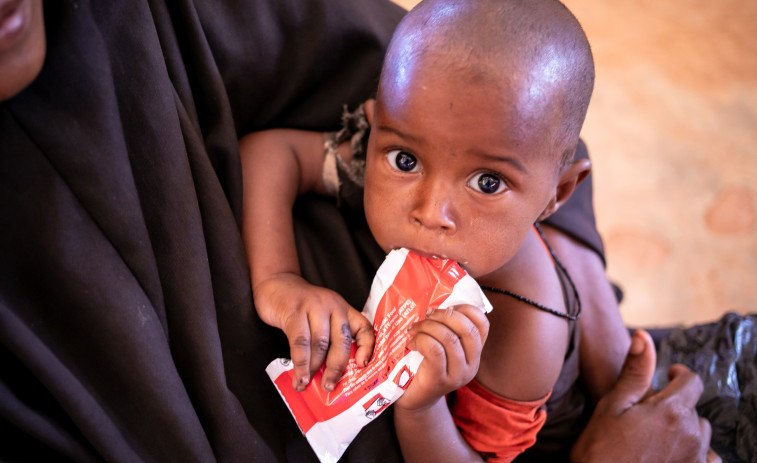 Gadis dona más de 35.000 sobres de alimento a Unicef para luchar contra la desnutrición infantil en África