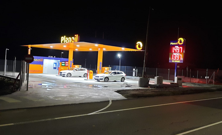 Nuevas gasolineras low cost de Plenoil en Vigo y Carballo para compensar el fin de la ayuda a los combustibles