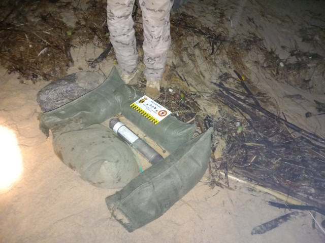 Bengala Armada antes de su detonación.